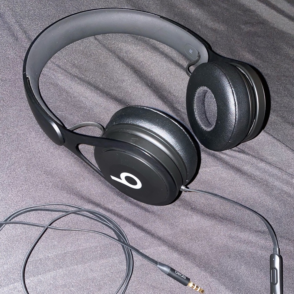 Beats ep headphones